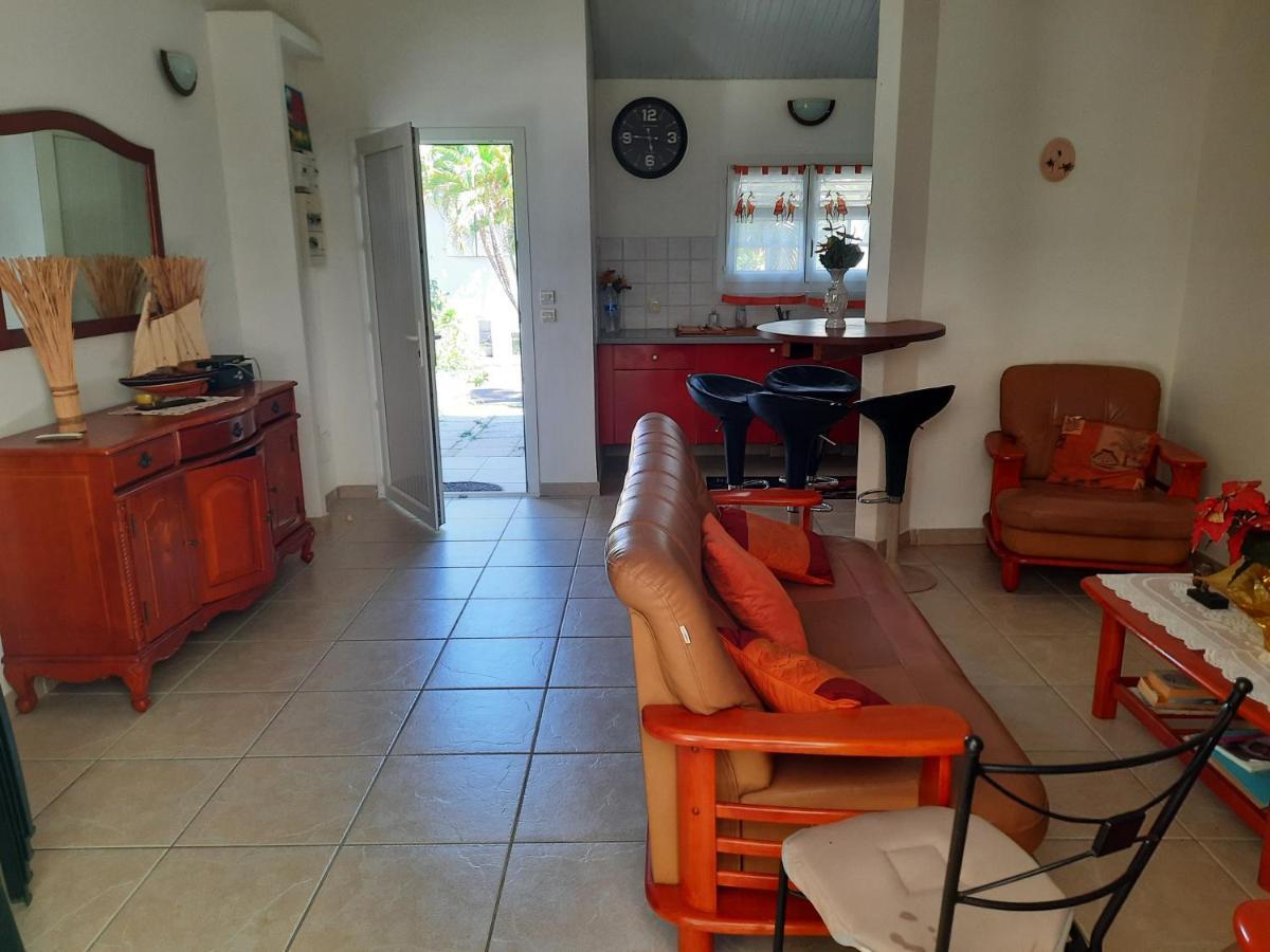 Villa Les Flamboyants Bareto Exterior foto